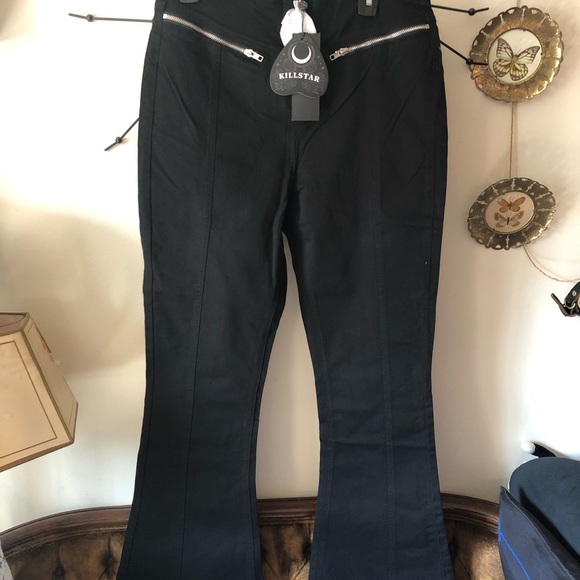 Sold - Picture 3 of 5